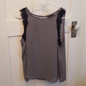 Checkered Sleeveless Blouse